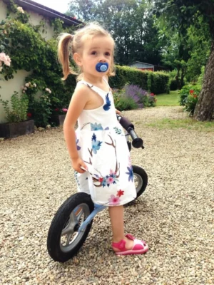 Débardeur fille KE BELLA BAMBINA — patron de couture Melle Malabar